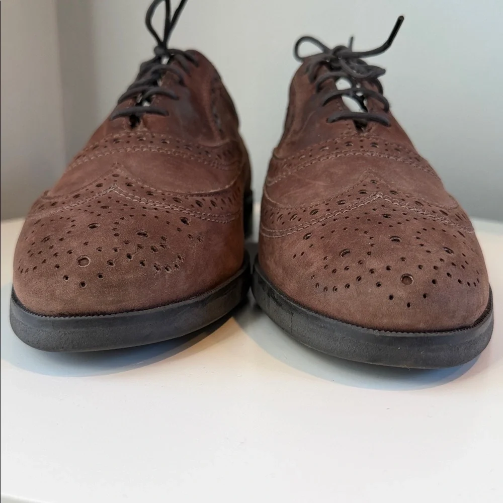 Dexter brown suede